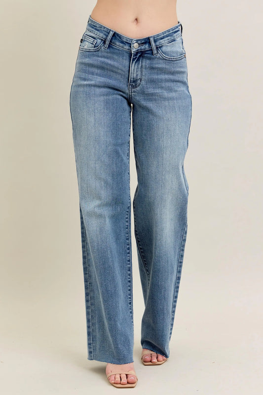 Vintage-Inspired Plus Size Wide-Leg Jeans