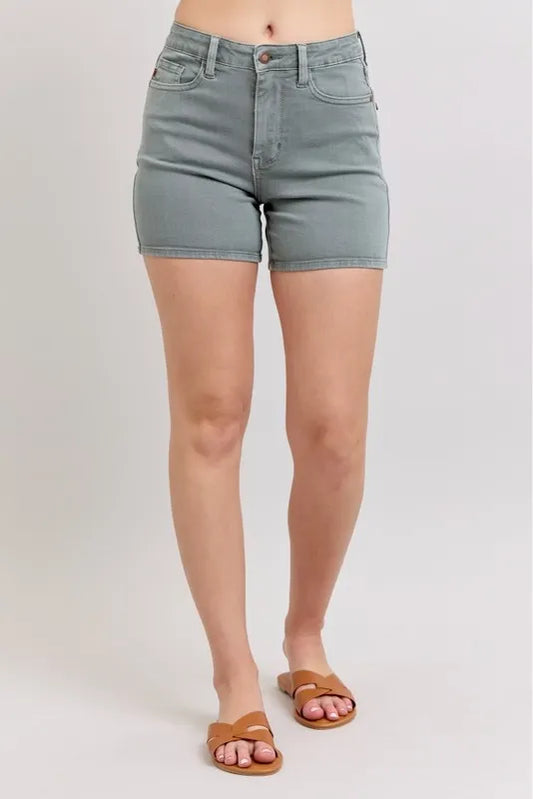 Full Size Hw Garment Dyed & Back Pkt Embroidery Shorts Plus Size