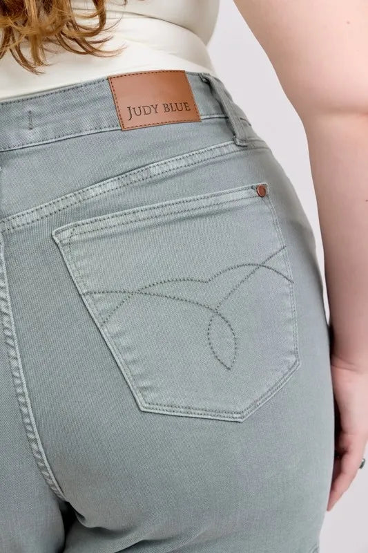 Full Size Hw Garment Dyed & Back Pkt Embroidery Shorts Plus Size
