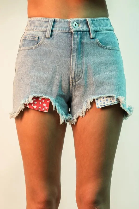 Raw Hem Pocketed Contrast Washed Denim Shorts