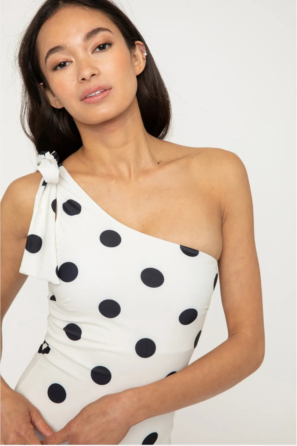 Cream Black Dot