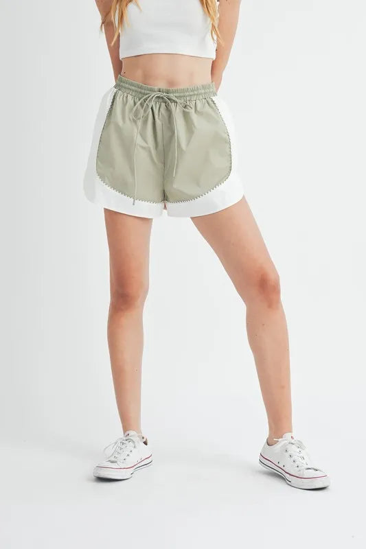 Drawstring Waist Contrast Trim Detail Shorts