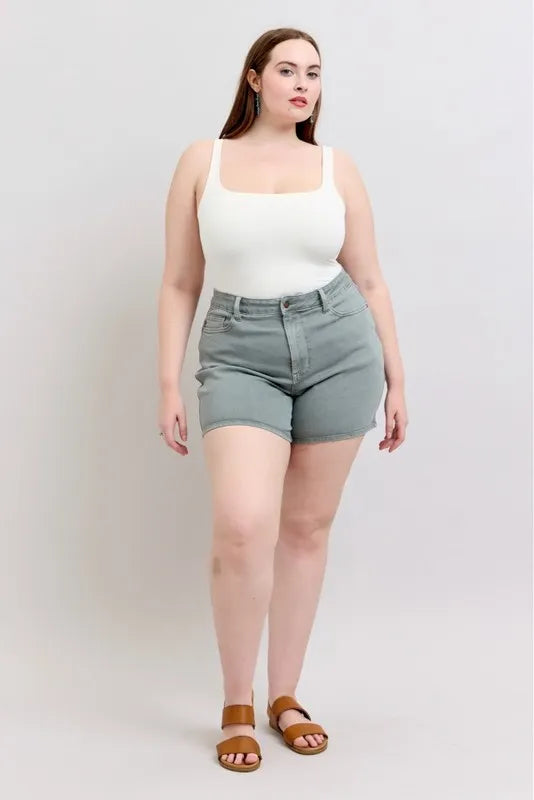Full Size Hw Garment Dyed & Back Pkt Embroidery Shorts Plus Size
