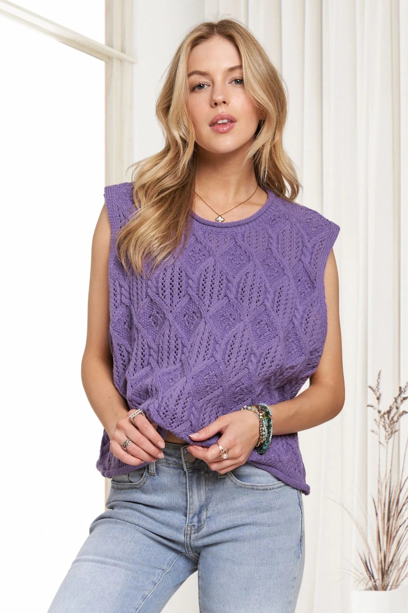 Lightweight Sweater Boxy Vest Top
