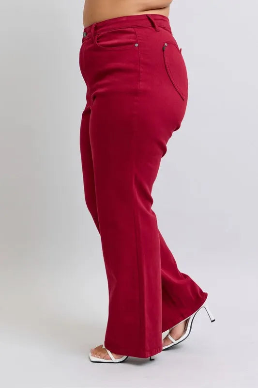 Full Size High Waist Heart Shaped Back Pockets 90's Straight Jeans Plus Size