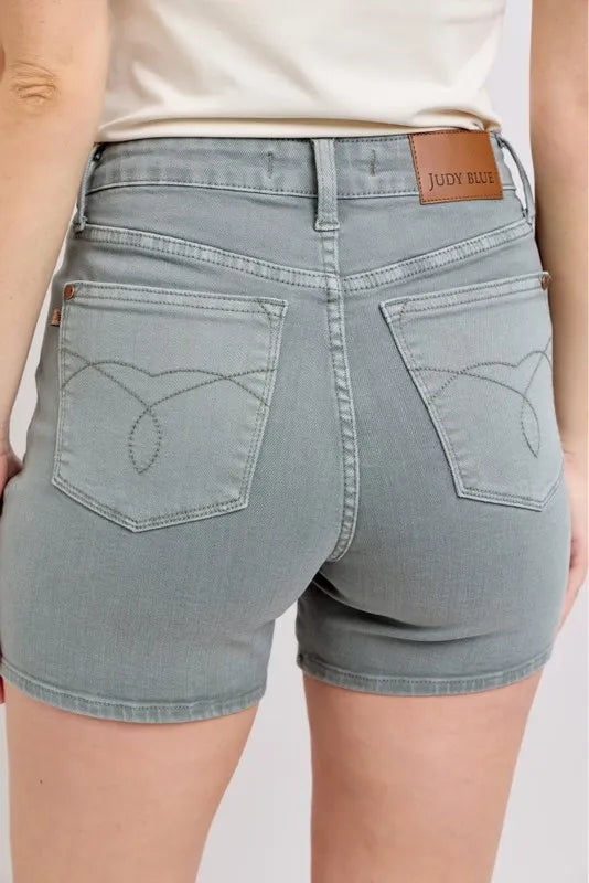 Full Size Hw Garment Dyed & Back Pkt Embroidery Shorts Plus Size