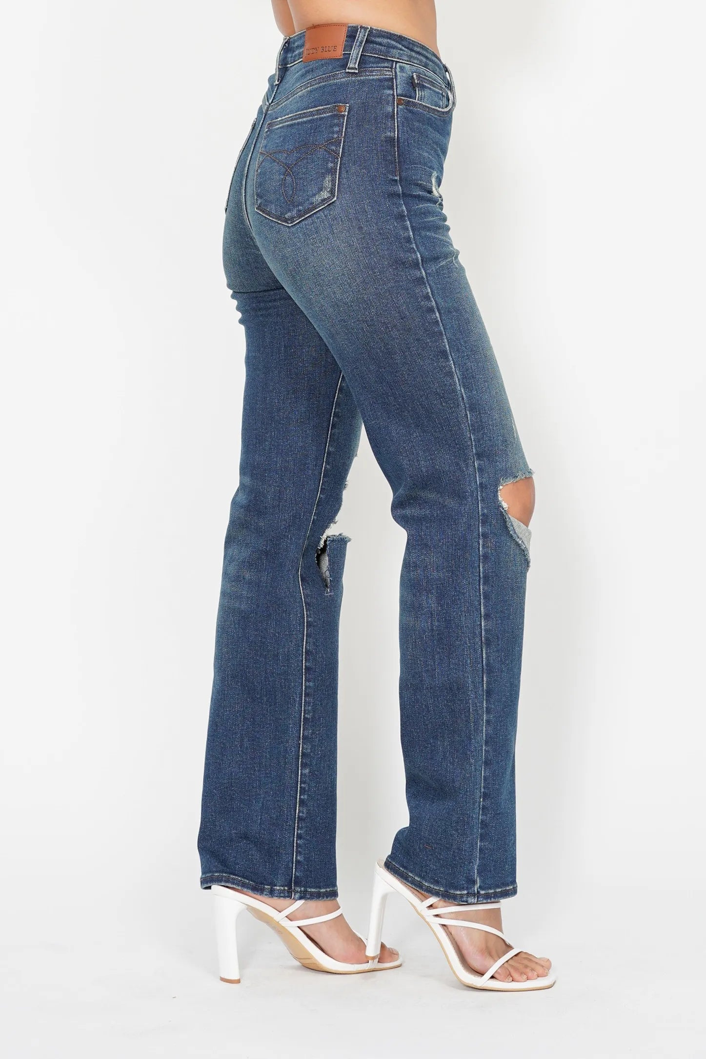 Full Size Classic Ripped Knee Vintage Jeans