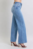 Vintage-Inspired Relaxed Fit Jeans with Pockets