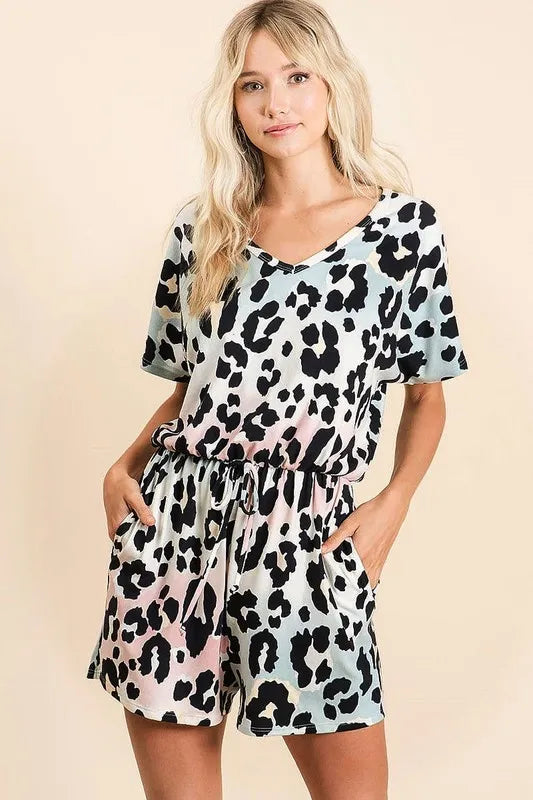 Gradation Leopard Soft Knit V-neck Romper