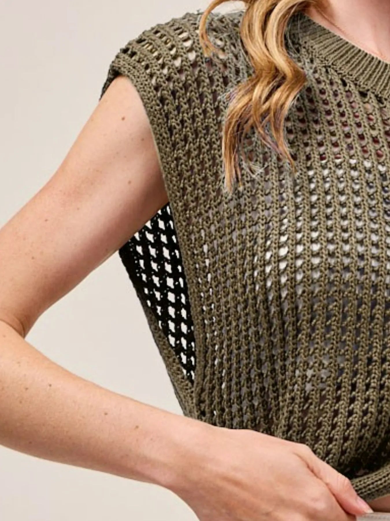 ME Bold Button Front Knit Openwork Vest