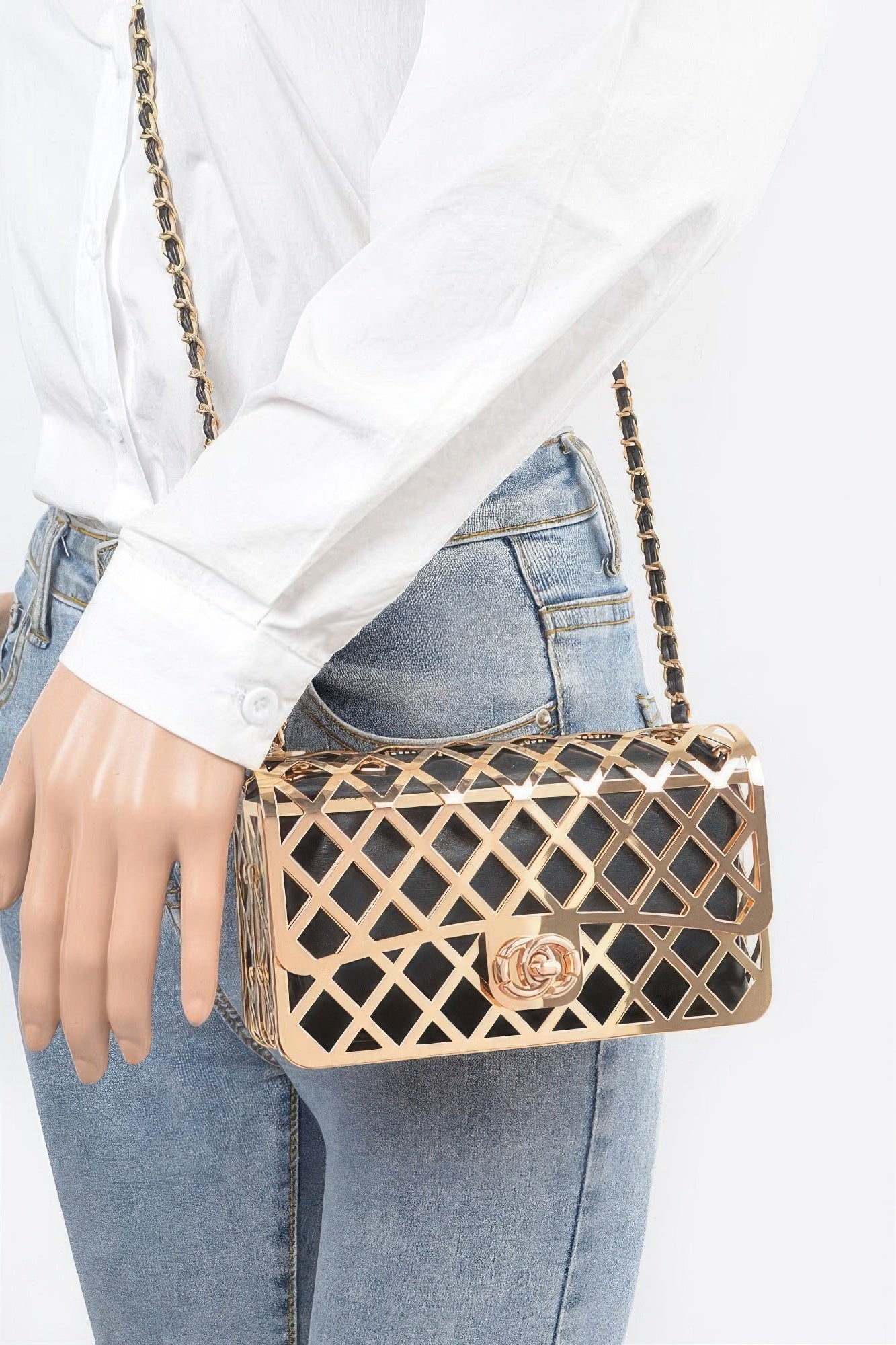 Elegant Polyurethane Clutch with Chain Strap
