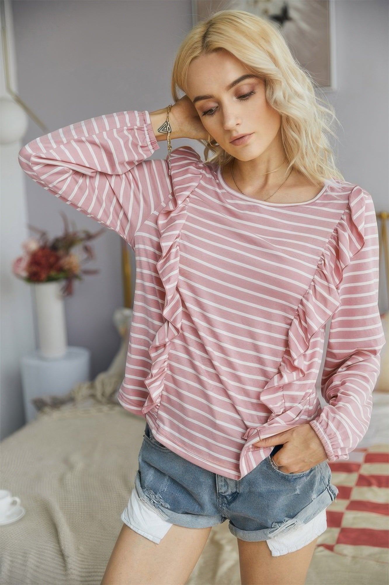 Crew Neck Ruffles Long Sleeves Knitted Striped Shirt