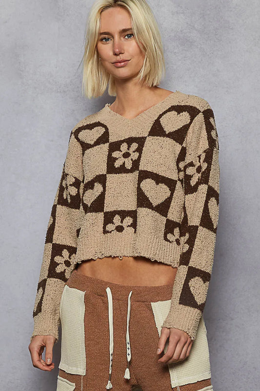Checkered Heart Motif V-Neck Cropped Sweater