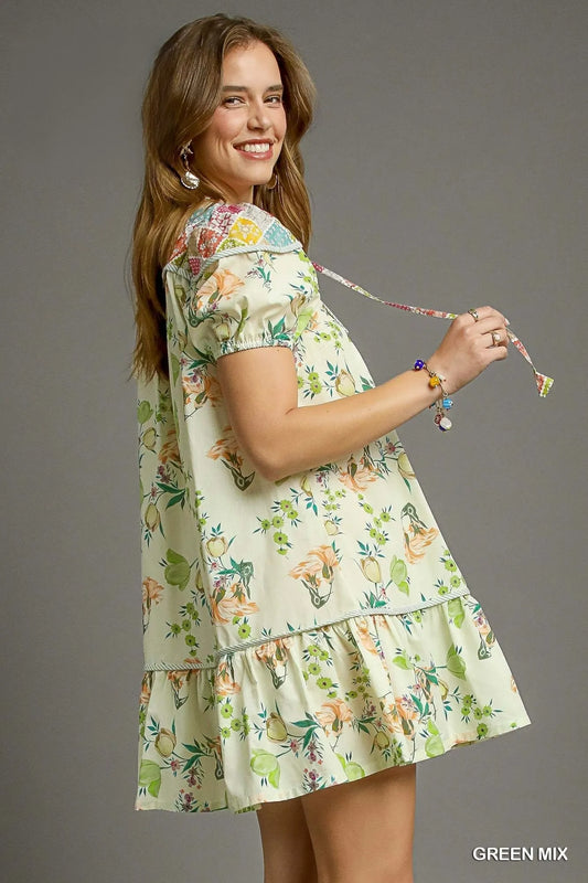 Vintage-Inspired Floral Puff Sleeve Tie Dress