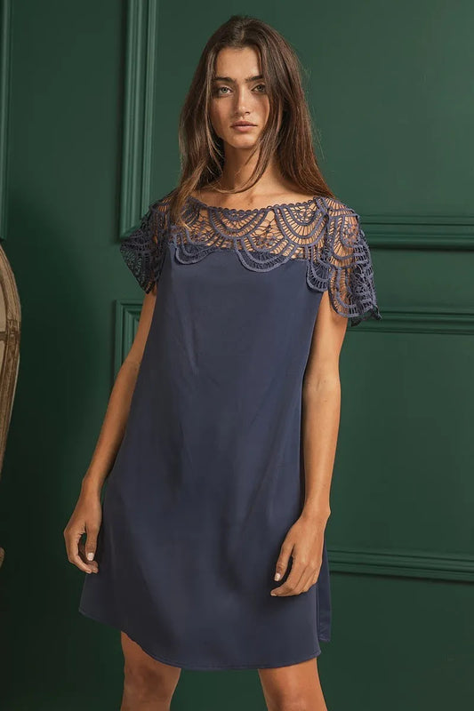 Crochet Lace Yoke Detailed Wrinkled Dress