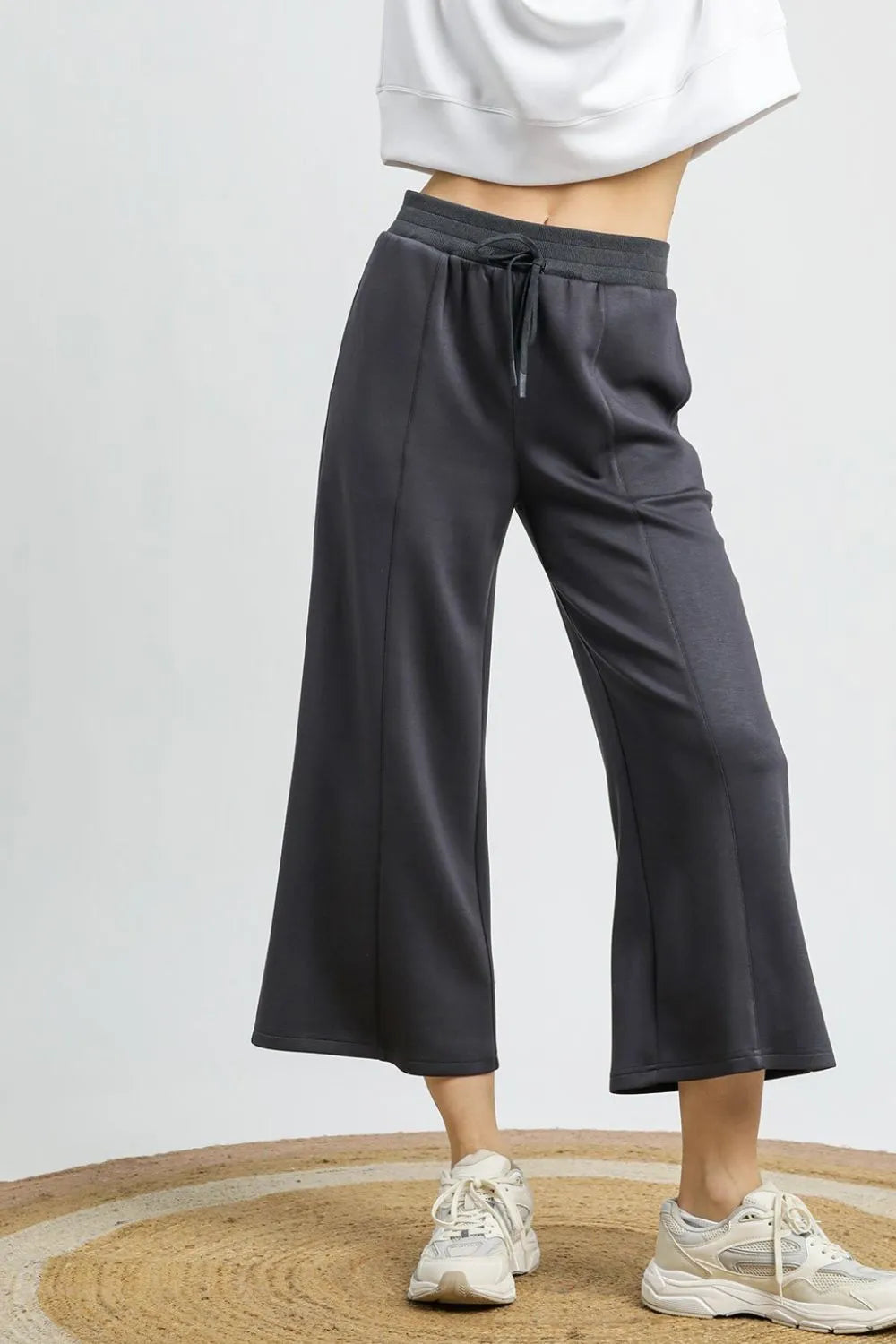 Elastic Waist Cropped Wide-Leg Sweatpants