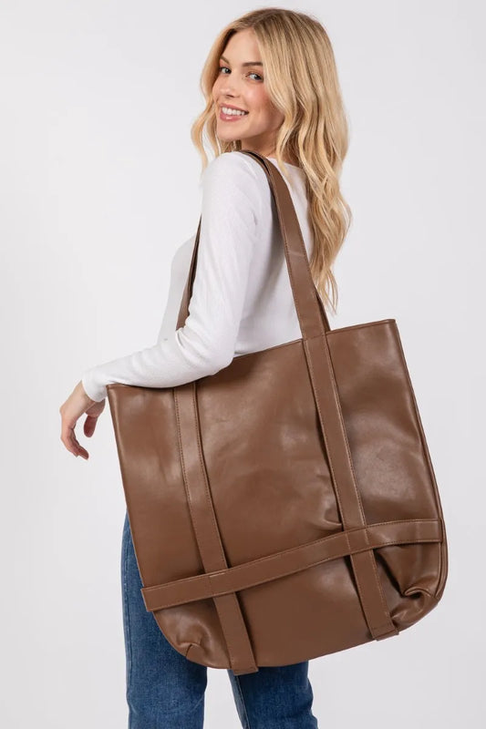Elegant Leather Handbag Carrier